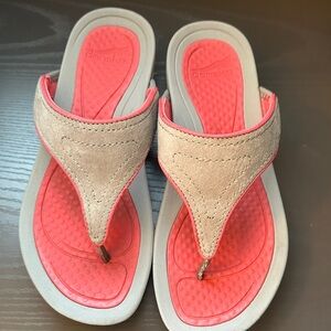Dansko Pink and Taupe Gray Comfort Flip Flops Size 7 (37 European) Suede top
